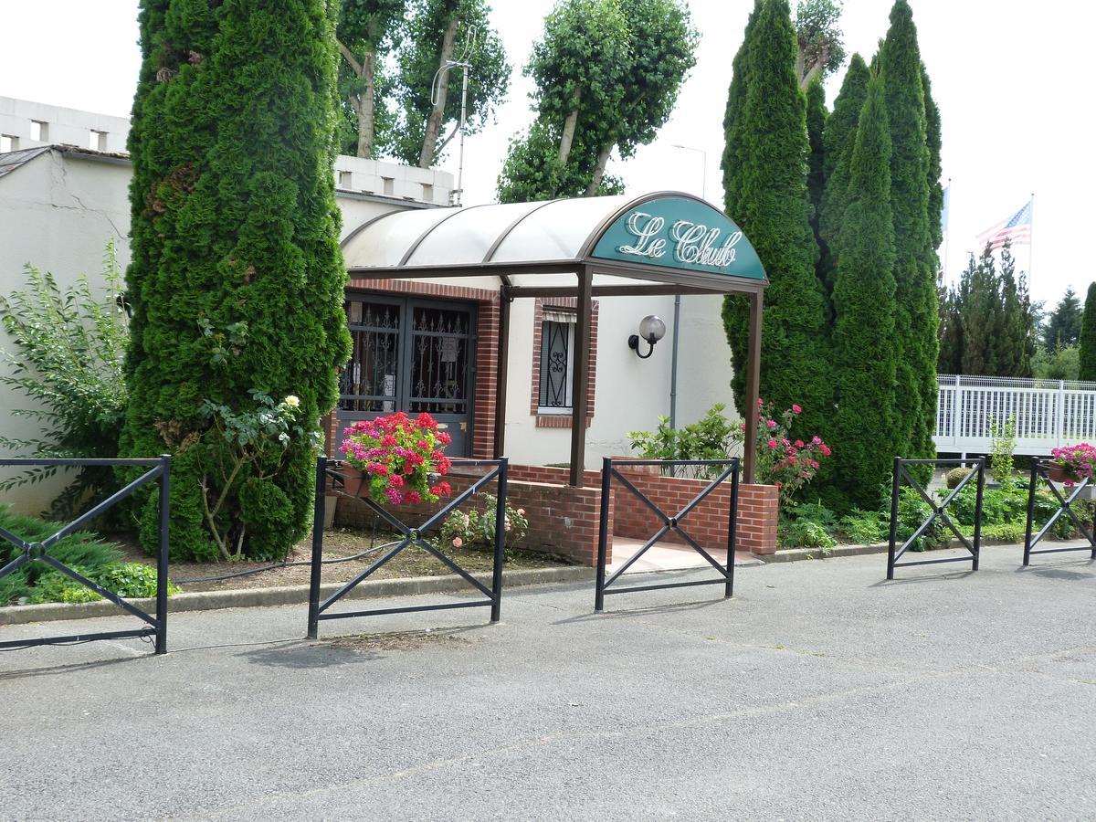 Hostellerie Du Chateau Saint-Pere-sur-Loire ภายนอก รูปภาพ